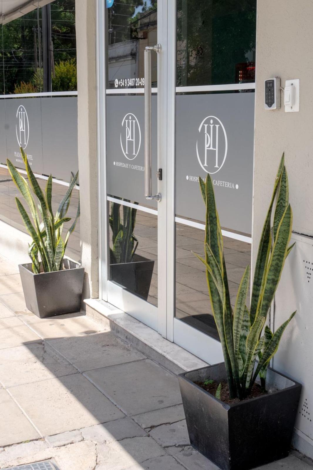 Hotel Plaza Italia Zárate Zewnętrze zdjęcie